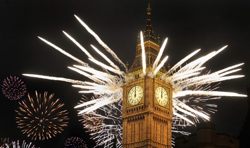 Raven Firework New Year’s Eve Cruise on the Silver Raven | London Fireworks Views