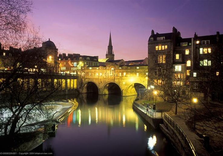 Festive scenery during the Boxing Day: Windsor, Bath, Stonehenge y Salisbury