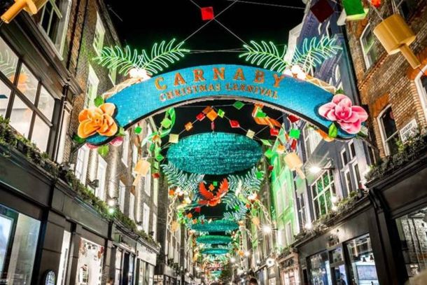 Les monuments de Londres illuminés la nuit du 24 décembre