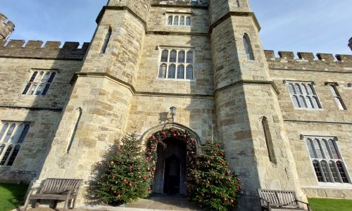 Boxing Day tour from London to Leeds Castle, Canterbury Cathedral and Greenwich