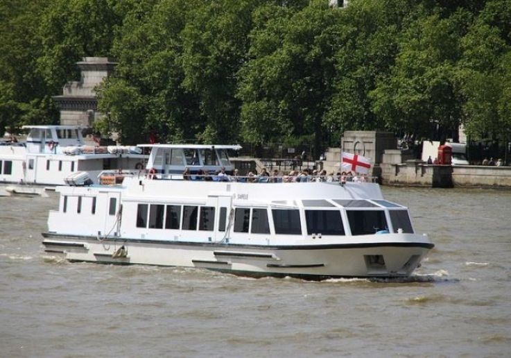 New Year's Eve cruise on the River Thames aboard the Sapele in London