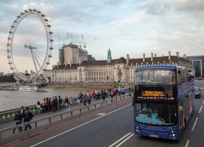 Calles del centro de Londres sin tráfico el día de Navidad