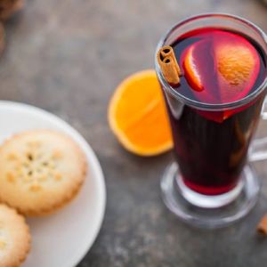 Singalong Christmas Lights Tour with Festive Food & Drinks