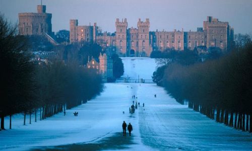 Excursion du jour de Noël : Salisbury, Stonehenge, Bath et Windsor avec déjeuner