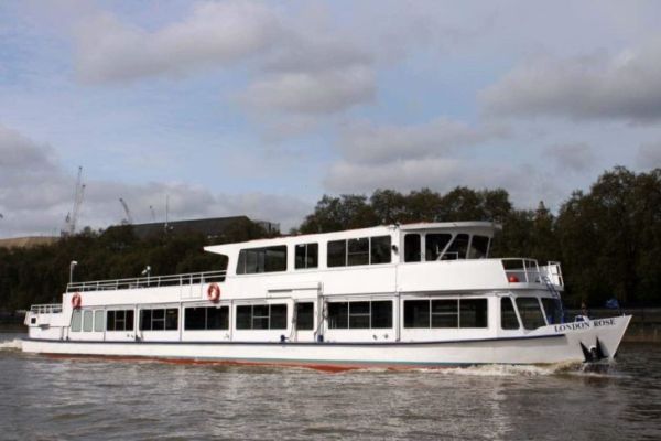 Spectacular New Year's Eve fireworks aboard the London Rose